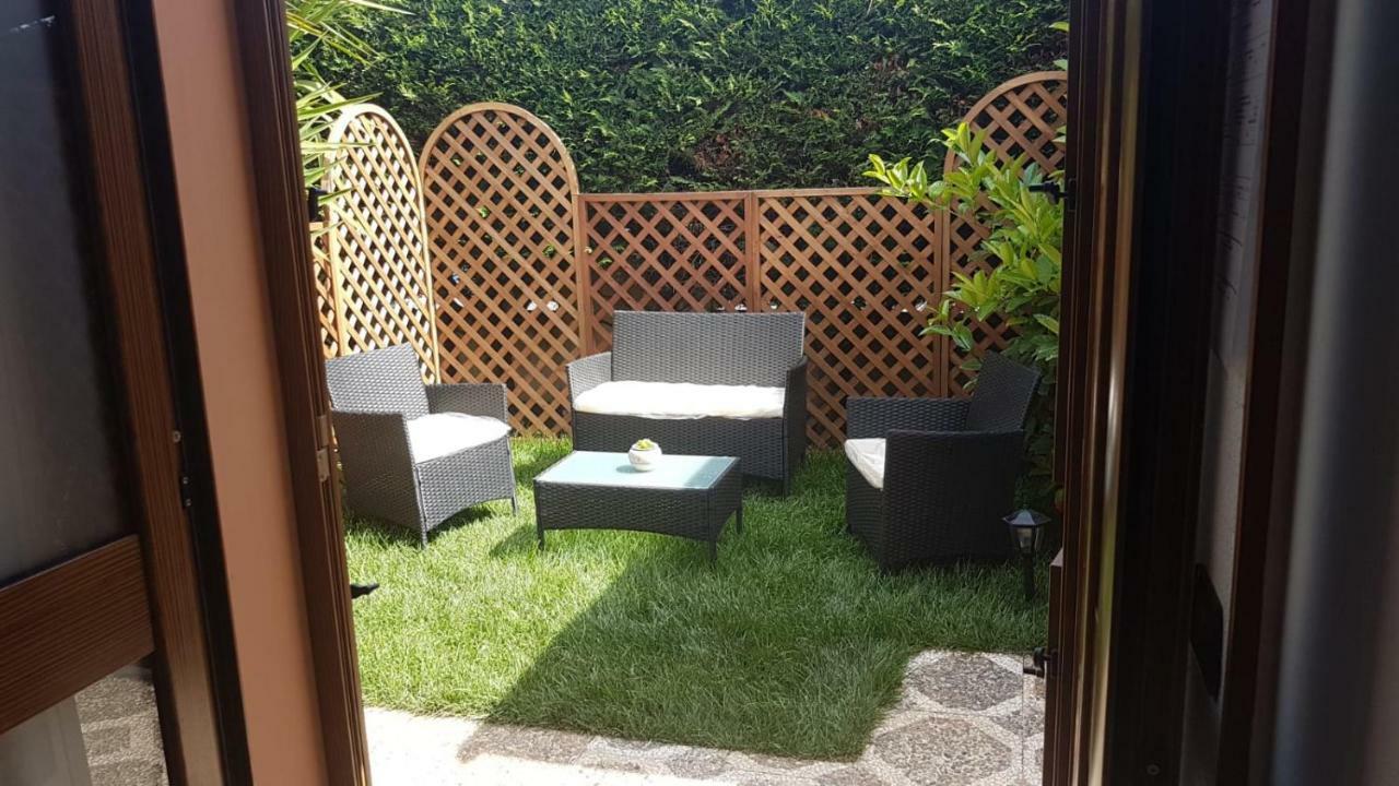 אוג'אנו לה קייזה B&B L'Oasi Del Sole מראה חיצוני תמונה